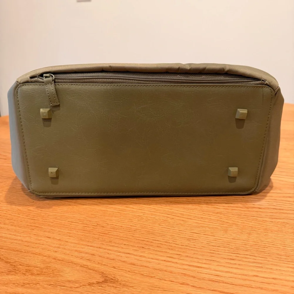 BEIS Olive Commuter Tote - Picture 8 of 10